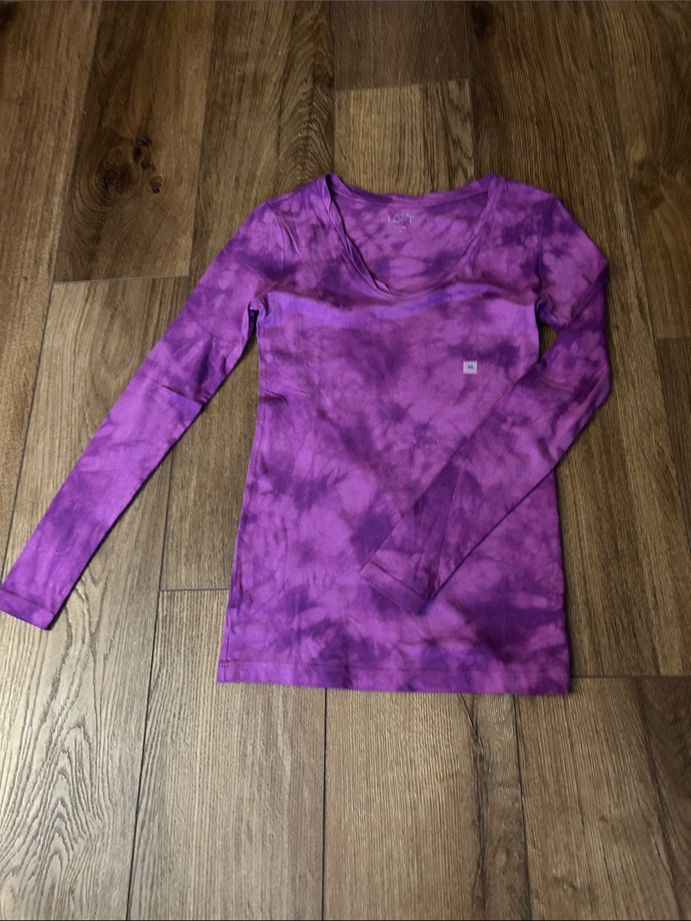 Ann Taylor Loft long sleeve fuchsia tie dye tee NWT
